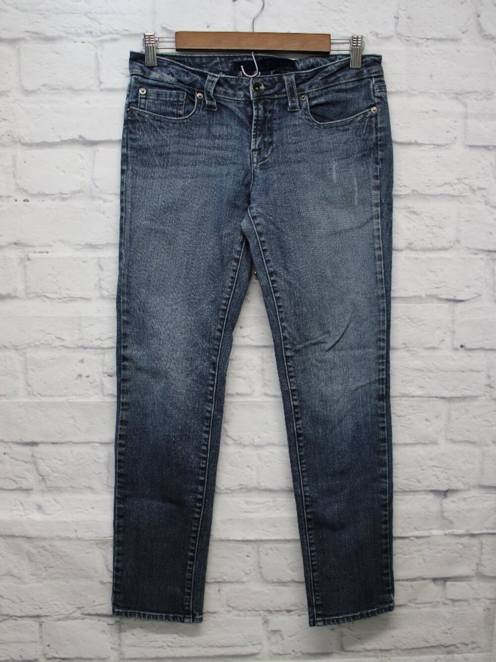 Refuge 7 Short Medium Wash Denim Blue Skinny Jeans Classic Fall City Casual
